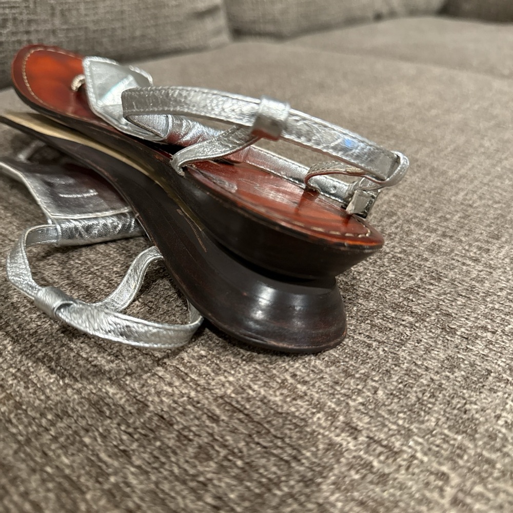 Aldo Metallic Silver Sandals - Picture 3 of 5